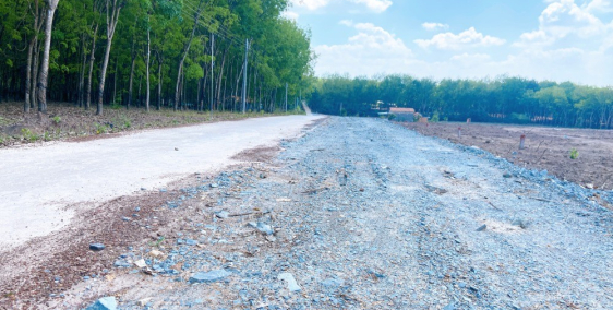 bán đất sổ sẵn, mặt tiền 15m cạnh DT756 giá 6xx