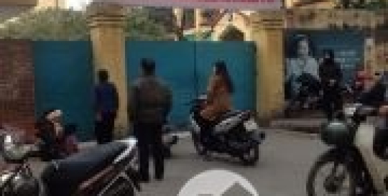 Cho thuê cửa hàng tầng 1 , diện tích 30 m2 mặt tiền 4m đối diện trường tiểu học