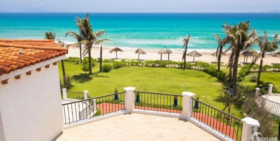 Bán biêt thự mặt biển Cam Ranh Bay đã có sổ lâu dài,nhận ngay,LS 0%. 0975674862
