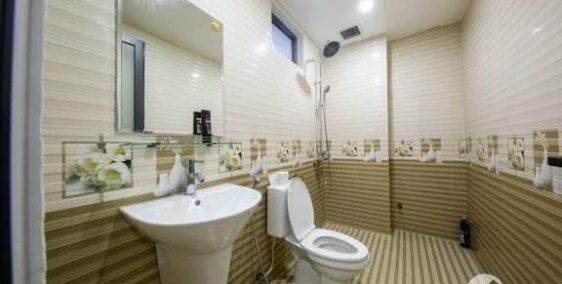 Bán nhà mặt tiền Quận Hải Châu. 95m2, 2 lầu, 5 Phòng ngủ. Giá rẻ