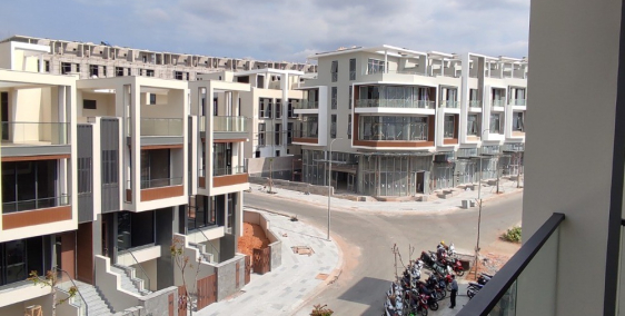 Cần bán Nhà phố Sở hữu lâu dài 1 trệt 3 lầu tại Summerland Mũi Né Resort