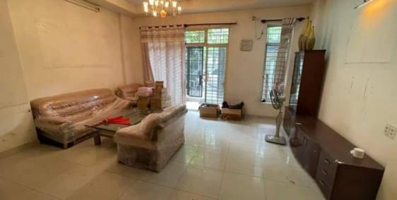 CẦN BÁN NHÀ 3 TẦNG MẶT TIỀN ĐƯỜNG SỐ QUẬN 7