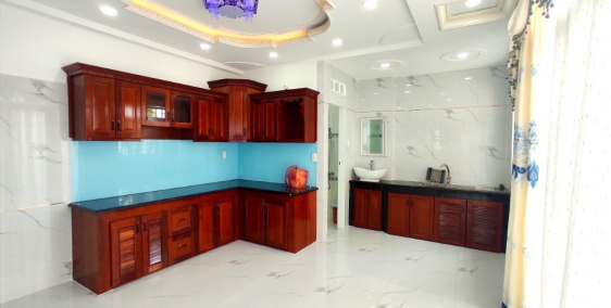  Hot  Bán nhà mặt tiền 8M, 5 tầng, 4x15, khu Tên Lửa Bình Tân