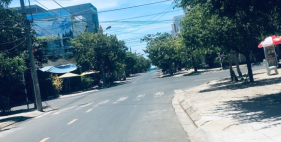 Nhà chính chủ Lý Tự Trọng đối diện Công viên, gần Vincom, cách biển 500m, 5x20m