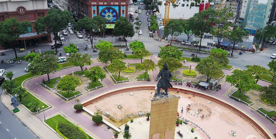 Bán Lô Góc Ngã Tư Đồng Khởi 150m2 Đối Diện Công Viên 26/3, cách bieenr 150m