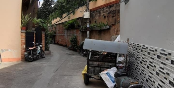 NHÀ ĐẸP BÌNH THẠNH SÁT VÁCH QUẬN 1