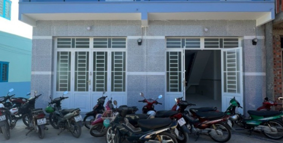 Bán căn nhà đường lê văn lương nối dài long hậu