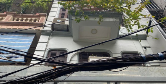 Nhà Trung Kính 60m2, cách mặt phố 30m, khu dân trí ở sướng, 8.9tỷ