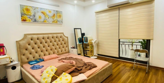 Nhà đẹp Võ Chí Công, Nghĩa Đô, vị trí đẹp giá rẻ 30m2, 5T giá chỉ 3.8tỷ.