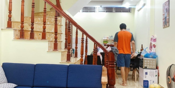 Bán nhà phố Tôn Thất Tùng - 45m2 - 4 tầng - Về ở ngay - Cách đường ô tô chỉ 20m.