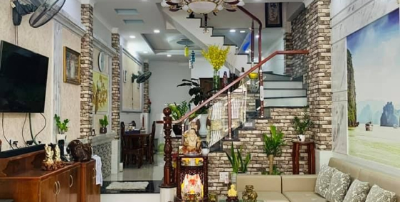 Bán gấp ! Nhà đẹp đường ô tô tránh khu Đào Tông Nguyên, Thị trấn Nhà Bè, 64m2