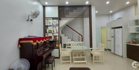 Bán nhà phố Võng Thị, Bưởi nhà đẹp siêu hiếm 48m2, 4.5m giá chỉ 5.4 tỷ.