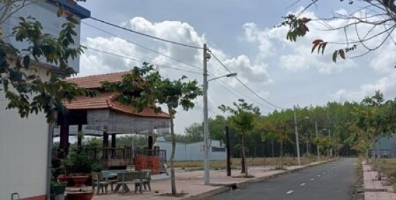 Chính  chủ cần Bán đất nền dự án Sunview center Tân  Phước  xa tận Phước huyện