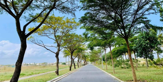 Còn 2 lô trong khu đô thị FPT giá sụp hầm