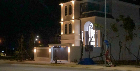 Lô biệt thự 2 mặt tiền cạnh nhà bảo hiểm