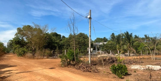 Lô Góc 67x53m Có 200m2 Thổ Cư 2 Mặt Tiền Đường Trục Chính Số 3 Thôn 1, Sơn Mỹ.