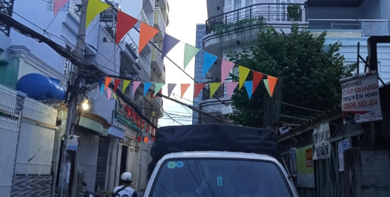 Cần bán gấp lô góc 2 mặt tiền HXH đường Huỳnh Tấn Phát