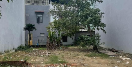 Đất mặt tiền Dương Đình Nghệ cách biển vài bước chân