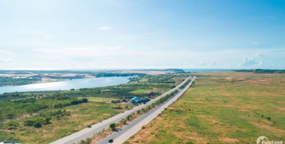 Bán 6664m2 đất sào hoà thắng cách đường nhựa ĐT 716 800m chỉ 900tr Lh 0938677909