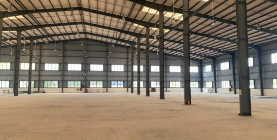 Bán nhà xưởng KCN Vsip, diện tích 4000m2, có văn phòng, độc lập.