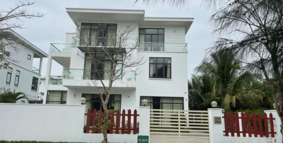 Cơ hội độc nhất sở hữu căn biệt thự biển độc nhất, full nội thất