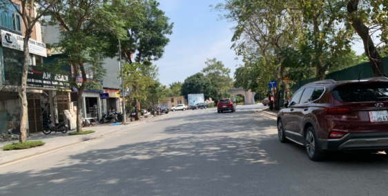 Bán nhà 96m 4 tầng mặt phố Việt Hưng, gần Big C Long Biên phù hợp kinh doanh