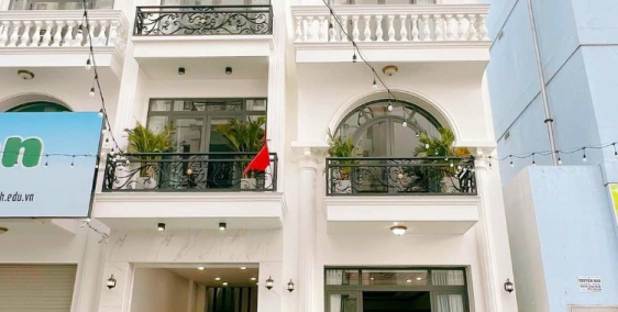 Nhà phố cao cấp ngay mặt tiền đường Nguyễn Sơn, 1 trệt 4 lầu, 72m2