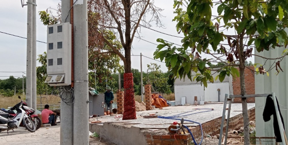 Cần vốn đầu tư mới, bán lô đất 2 MT full thổ DT 104.5m2 Bàu Bàng, Bình Dương