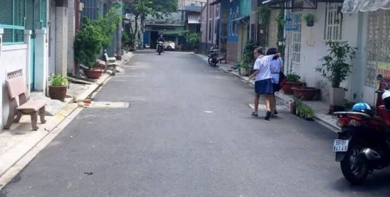 Cần BÁN GẤP nhà Phan Sào Nam, 70m2, HXH tránh, giá chỉ 5.6 tỷ