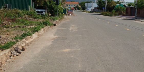 Gia đình cần bán lô góc 2 mặt tiền kdc phú ân nam 2 giá 18tr/m