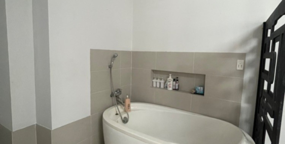 Bán Nhanh Căn Nhà Đường CD9 , hẻm 77, DT: 77,4m2, hoàn công sổ hồng. Giá: 5,5 tỷ