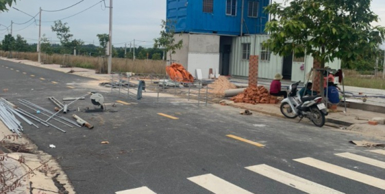 cần bán đất mọi người nhanh tay mua đi nè