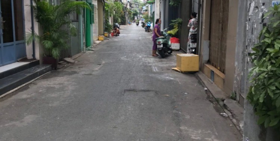 Chính chủ bán nhanh nhà gần đại học bách khoa hẽm oto thông tứ hướng