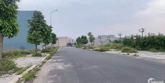 Bán gấp đất trục chính nhìn vườn hoa khu đô thị Phượng Mao Green City Quế Võ.