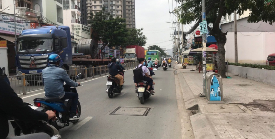 Bán nhà mặt tiền đường Lâm Văn Bền Q.7