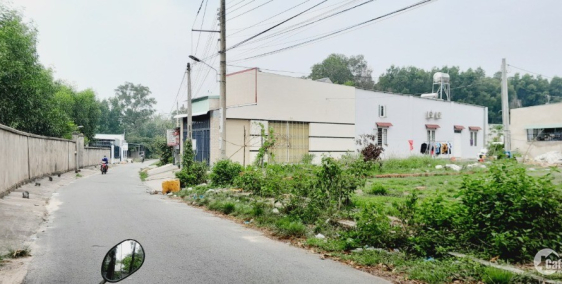 Bán lô đất gần 100m2 , trong lòng khu dân cư đông, siêu đẹp giá tốt