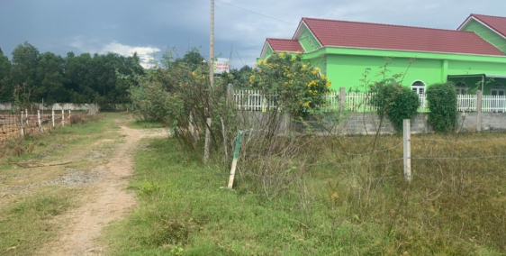 Đất biển Hồ Tràm, thổ cư cách biển 1km giá chỉ 14.2tr/m2