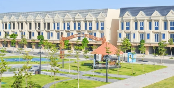 Hút mắt với chuỗi Shouhouse VIP sổ hồng từng căn lâu dài, giá cực kì ưu đãi