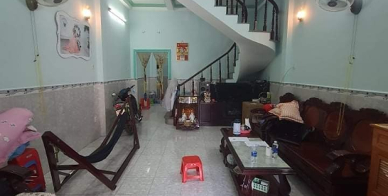 Bán nhà giá rẻ 73m2 giá chỉ nhĩnh 5 tỷ hẻm xe tải quay đầu Bình Tân.