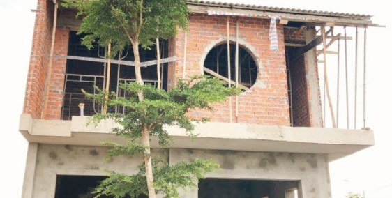 Gia Đình Cần Bán Lỗ Lô Kề Góc Ngã Tư - Bán Thấp Hơn Giá Thị Trường 449  Triệu .