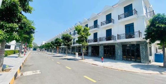 Nhà phố Dĩ An giá củng chỉ ngag căn hộ vinhome