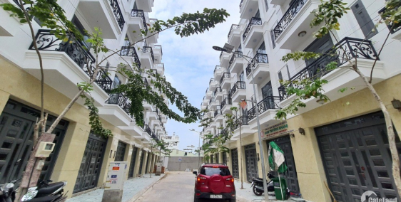 Cần bán nhà 1 trệt 4 lầu 64m2, SHR, cuối Nguyễn Oanh, ôtô vào tận cửa