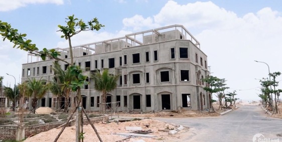 BÁN BIỆT THỰ 165M2, VỊ TRÍ ĐẸP, GIÁ SIÊU RẺ TỪ 1,3 TỶ