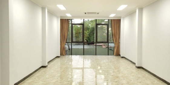 Bán nhà 7 Tầng Thang máy Phố Hoàng Cầu Dt 80m2 Mt 5m Ô tô 2 vỉa hè Kd Vp