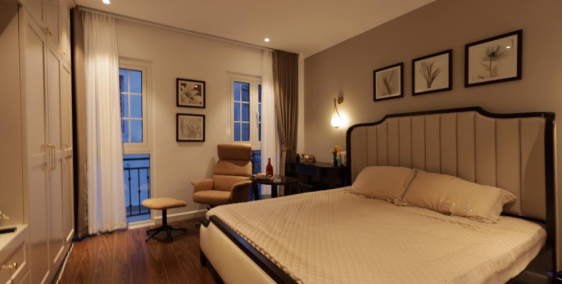 Bán gấp Mặt ngõ Vương Thừa Vũ giá 8.5 tỷ, 70mx4 tầng,oto đỗ cửa