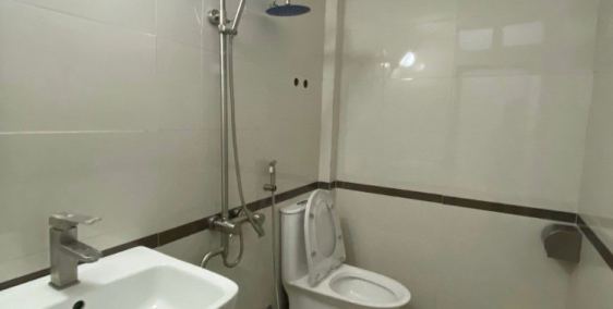 BÁN GẤP NHÀ 4 TẦNG Ô TÔ ĐÔ CỬA NGAY QUANG TRUNG HÀ ĐÔNG