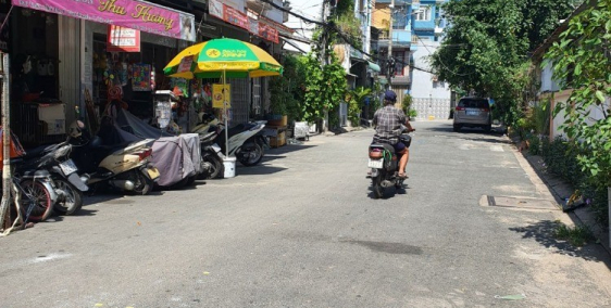 VỠ nợ Bán gấp nhà Tân Phú- SHR 4ty4