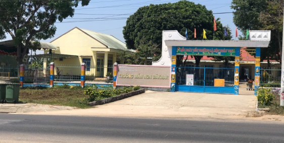 Bán tháo lô 176m2 mặt tiền Hùng Vương giá rẻ hơn thị trường 100Tr. LHCC 09011419