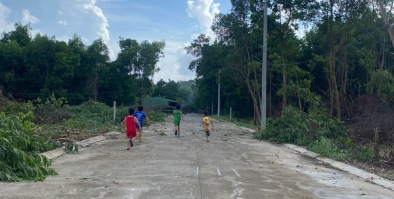 BÁN NHANH LÔ GÓC MẶT TIỀN ĐT 975, PHÚ QUỐC, DT 1008m2, XÂY TỰ DO, GIÁ ĐẦU TƯ