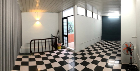 Chính chủ cho thuê nhà mặt phố Lò Sũ, Hoàn Kiếm, Hà Nội